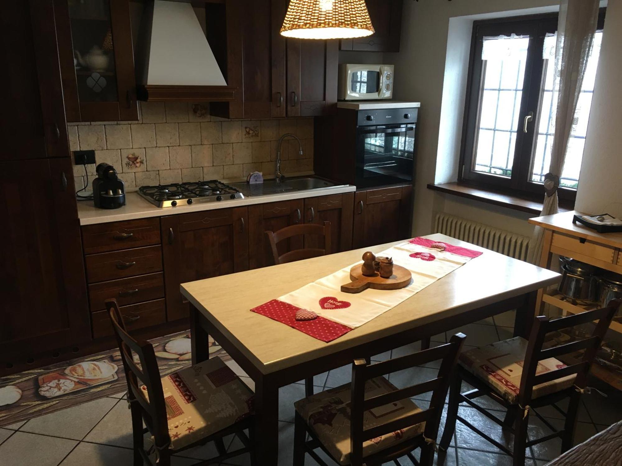 La Casa Del Bosco Leilighet Aosta Eksteriør bilde